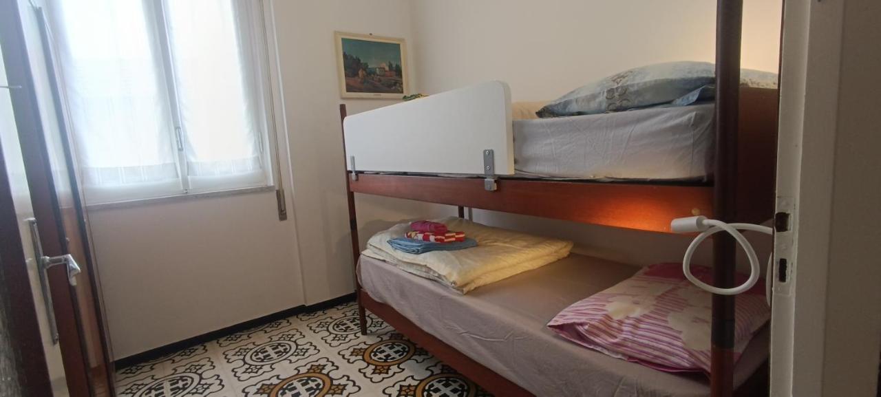 菲纳莱利古雷Casa Di Claude Con Posto Auto公寓 外观 照片