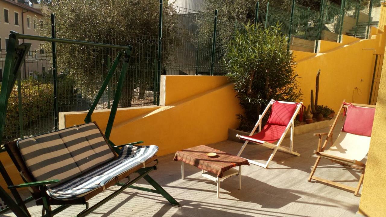 菲纳莱利古雷Casa Di Claude Con Posto Auto公寓 外观 照片