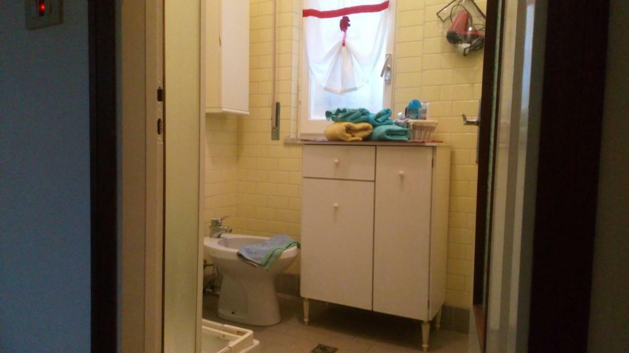 菲纳莱利古雷Casa Di Claude Con Posto Auto公寓 外观 照片